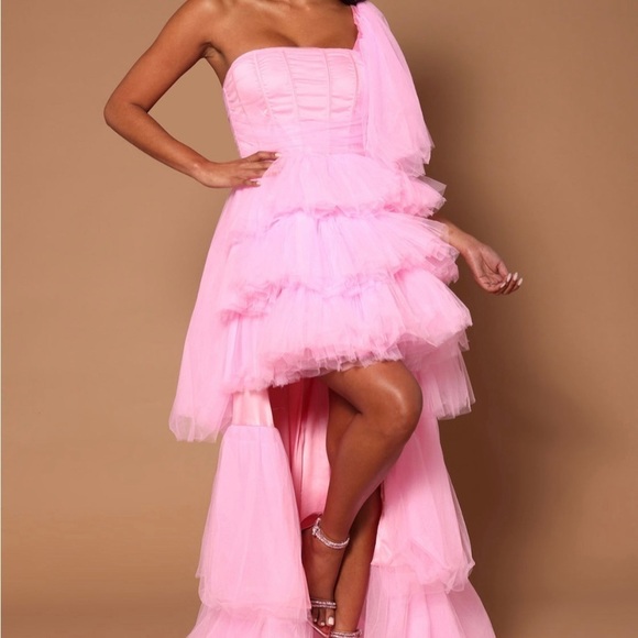 EUC-3-TIERED PROM DRESS. SZ XS - Picture 2 of 3